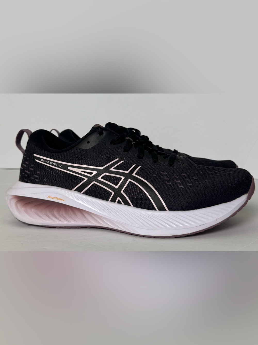 ASICS Gel Excite 10 Running Sneakers Women’s Size 9